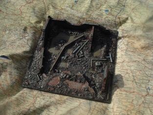 EM.6506A  STALINGRAD RUINS diorama 1942